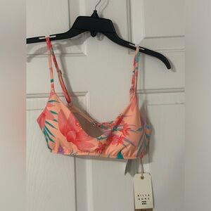 Billabong NWT bikini top in Fiji!